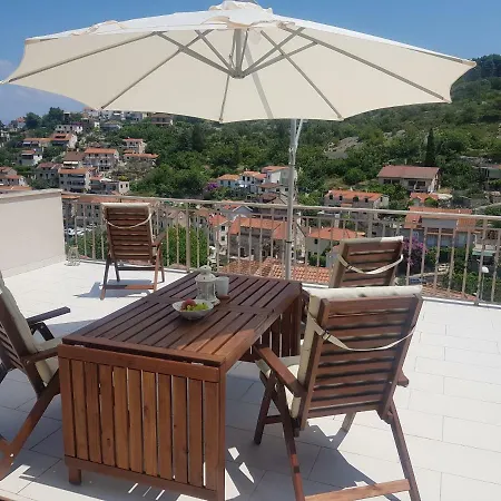 New Apartment With Panoramic View Stomorska Kültér fotó