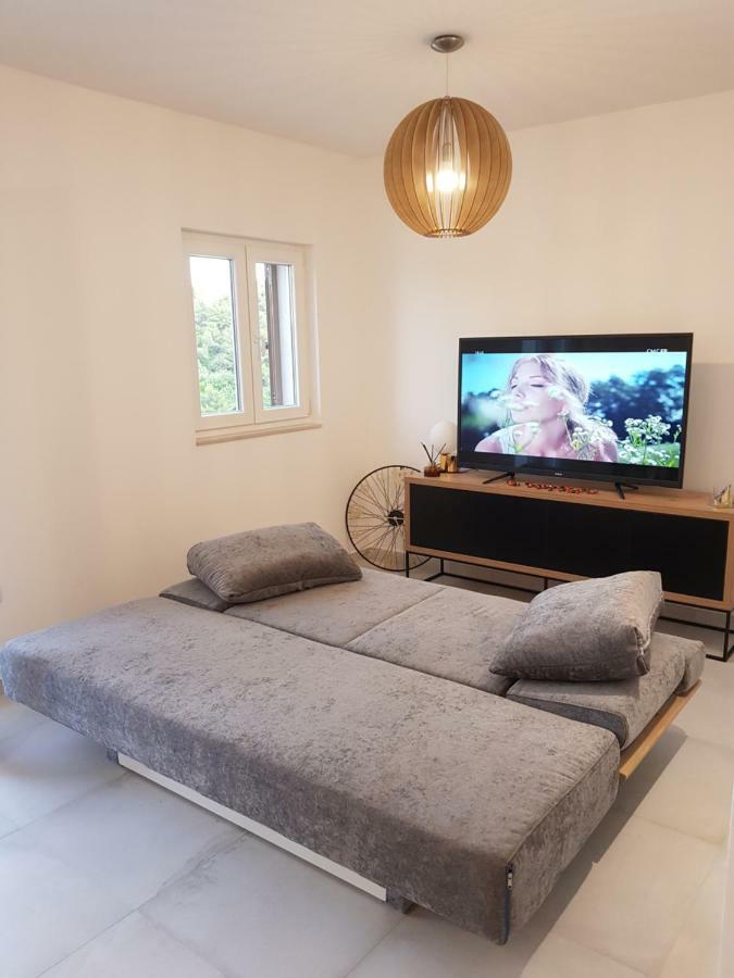 New With Panoramic View *